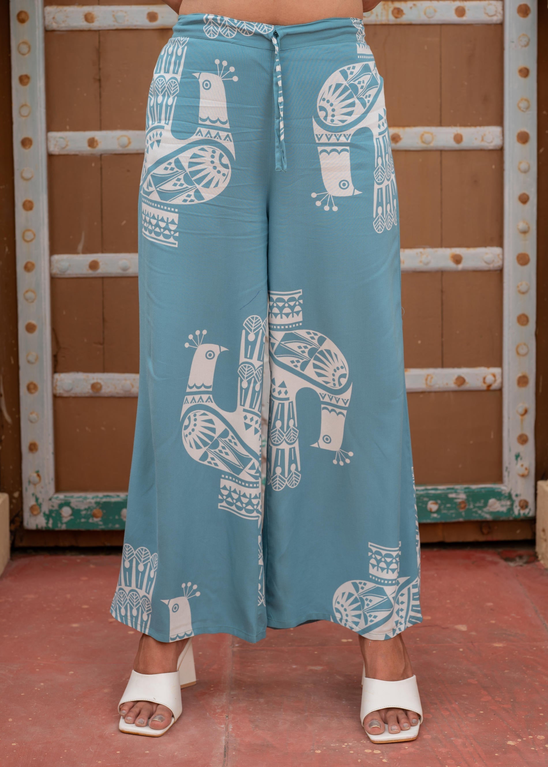 Women's Printed Powder Blue Viscose Kurta With Pant | DesiQlo