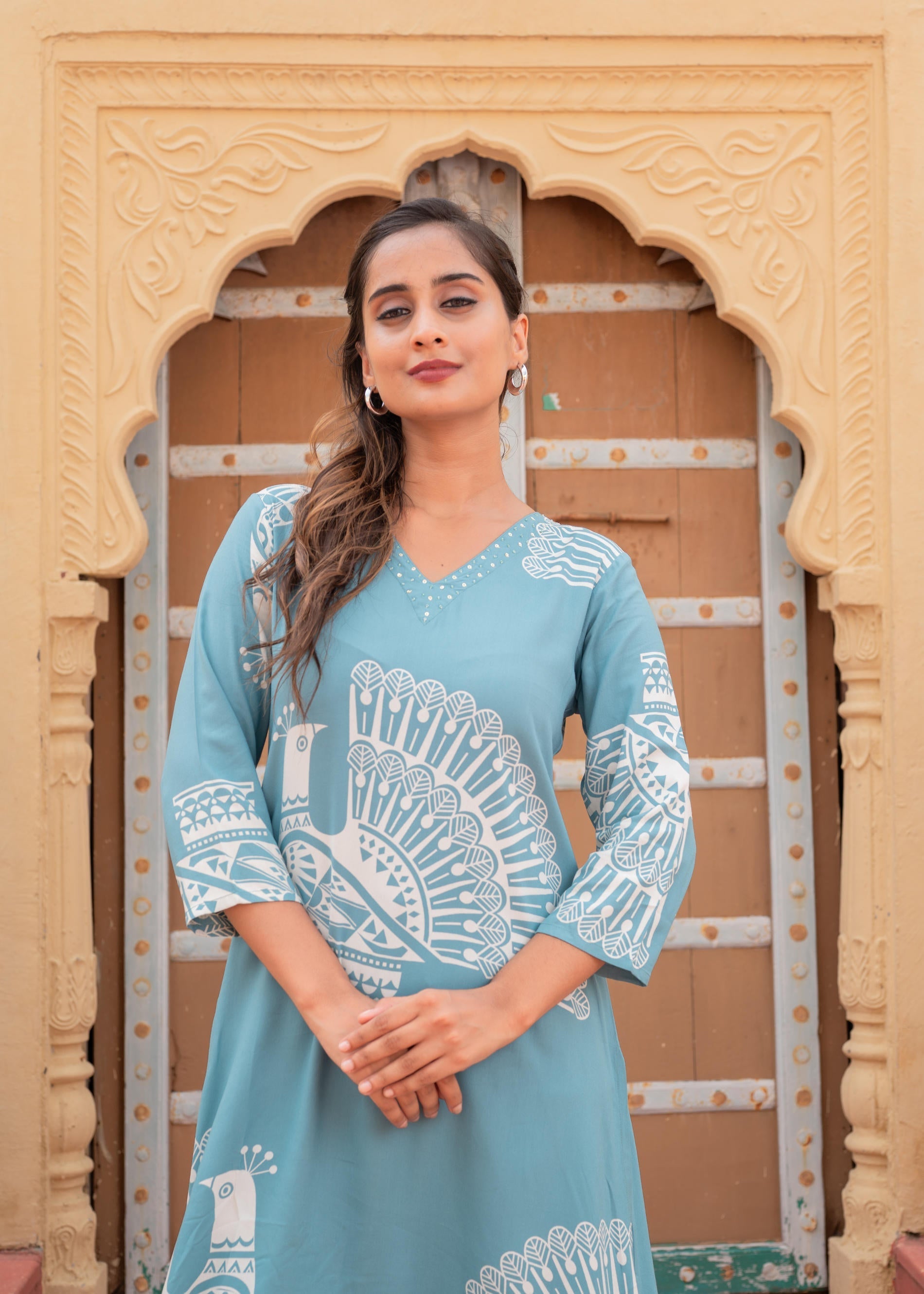 Women's Printed Powder Blue Viscose Kurta With Pant | DesiQlo
