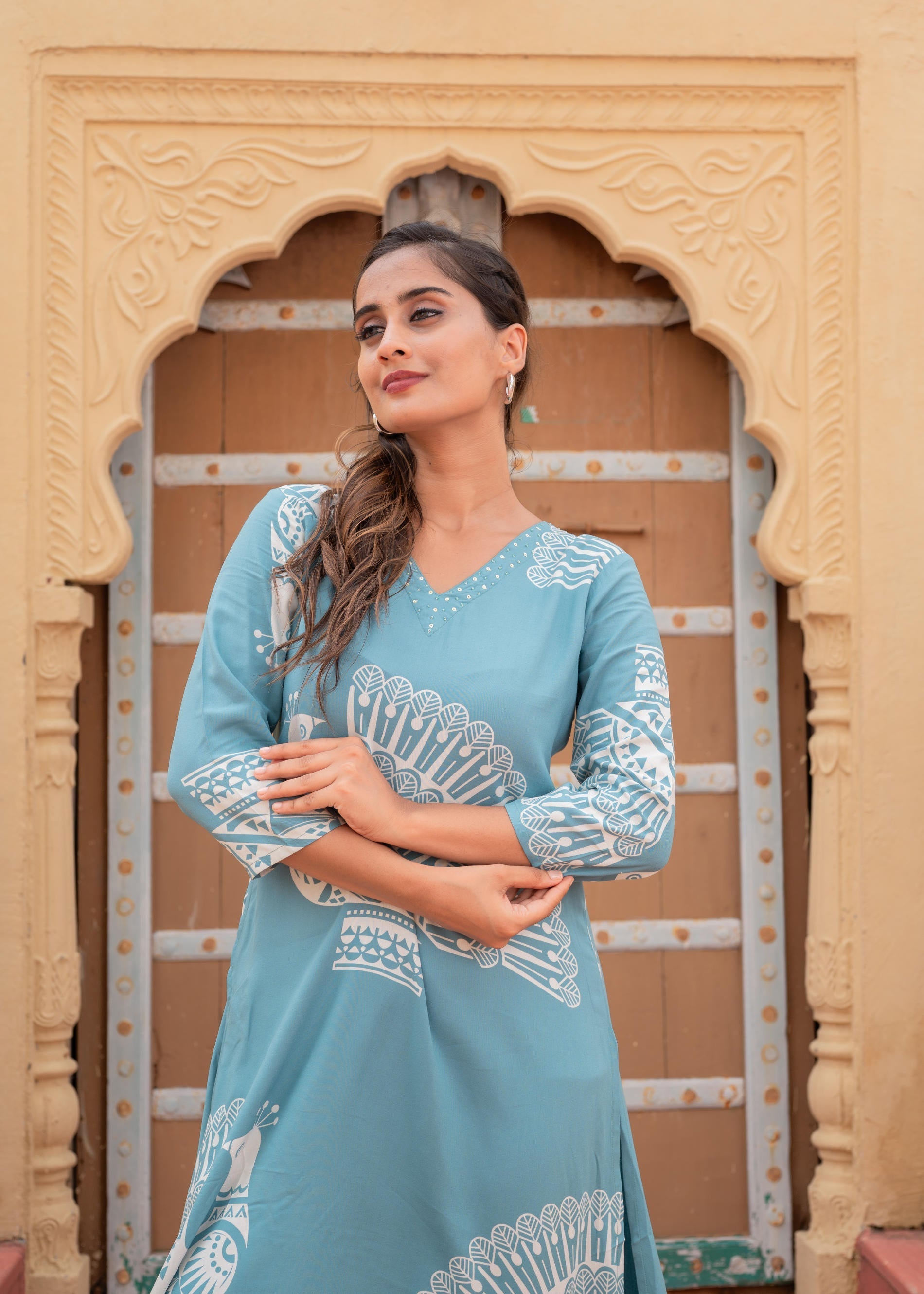Women's Printed Powder Blue Viscose Kurta With Pant | DesiQlo