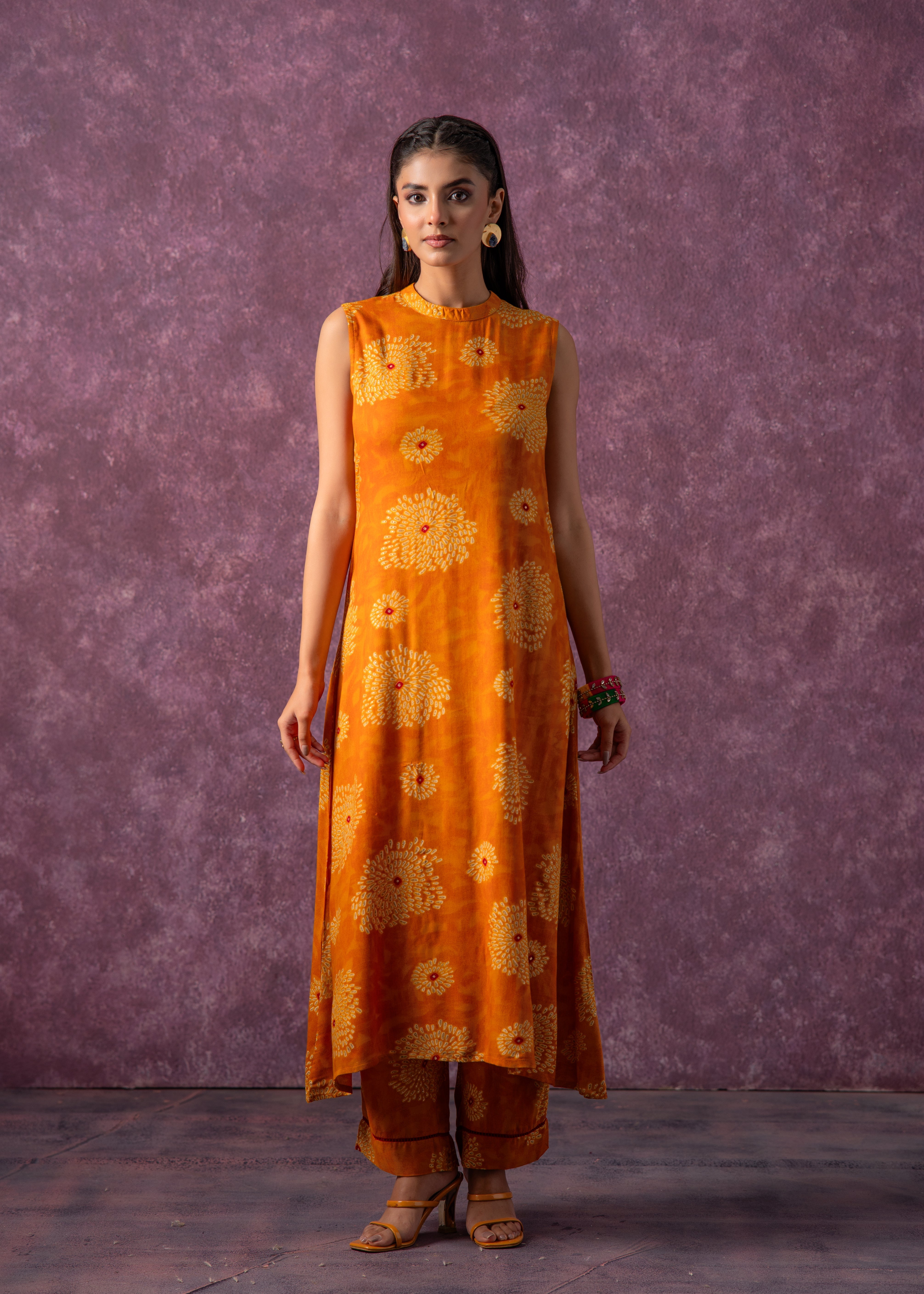 Women's Mustard Floral Printed Kurta with Pant Set | DesiQlo