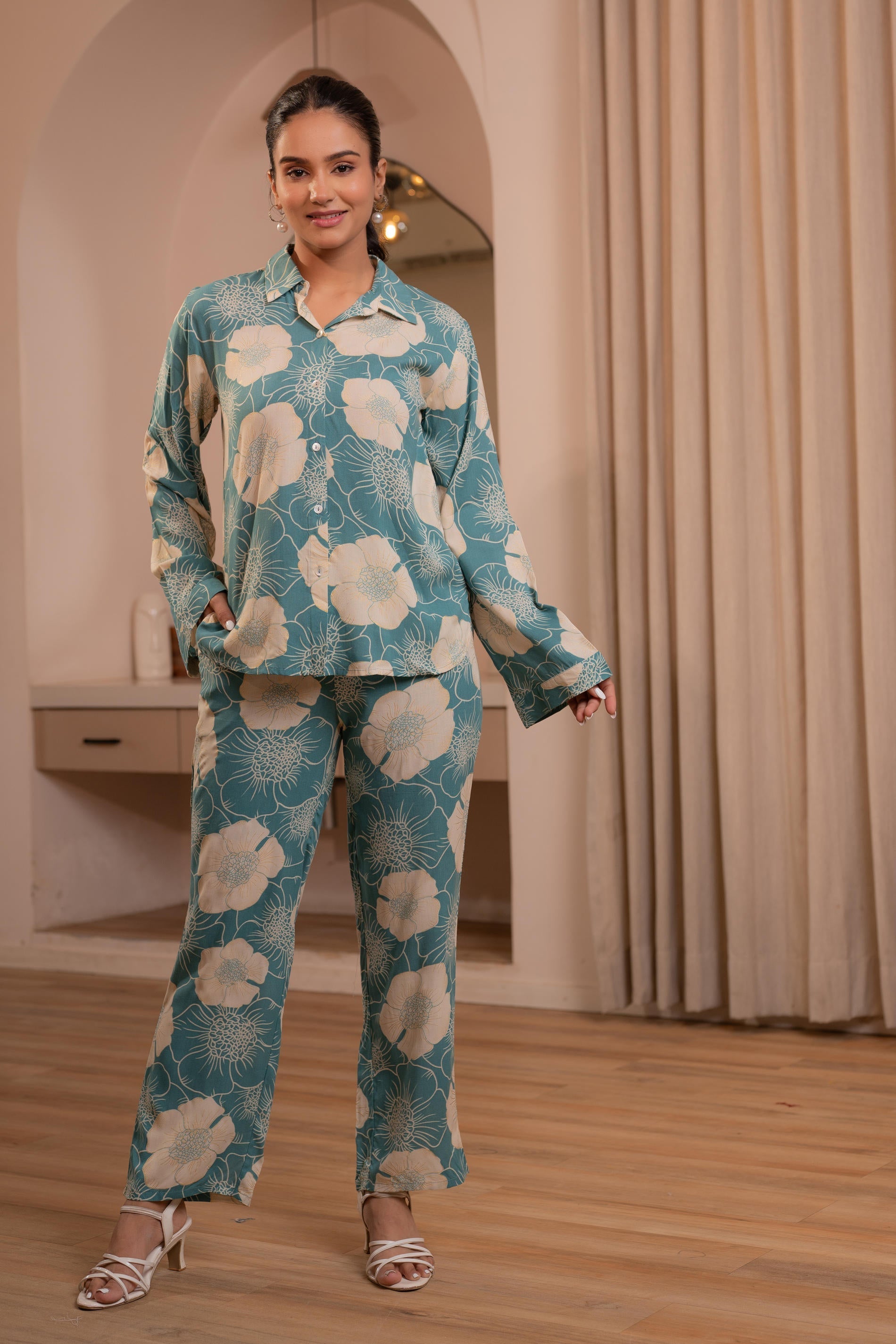 Women's Mint Floral Printed Co-ord Set with Button Details | DesiQlo