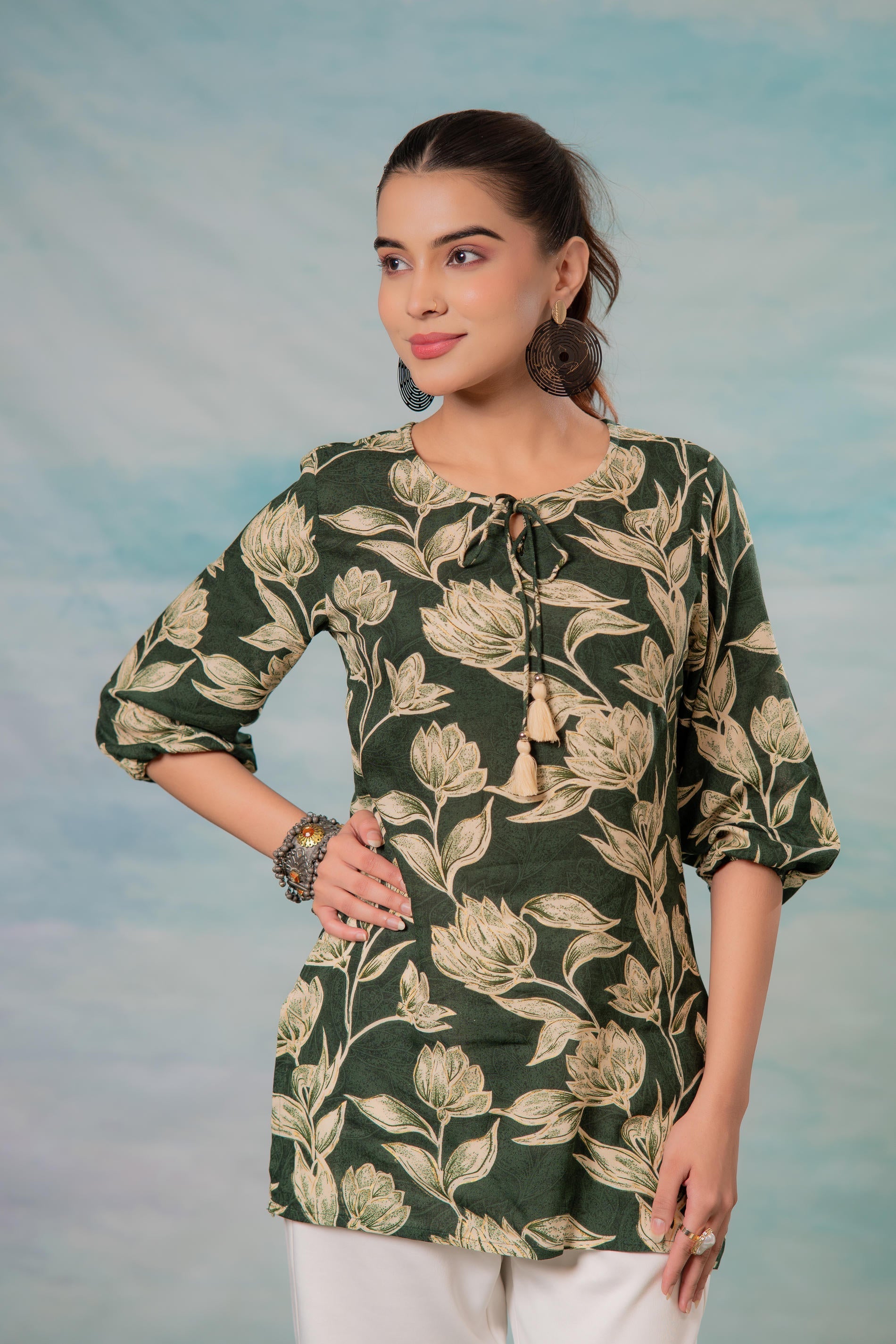 Green Floral Printed Viscose Tunic | DesiQlo