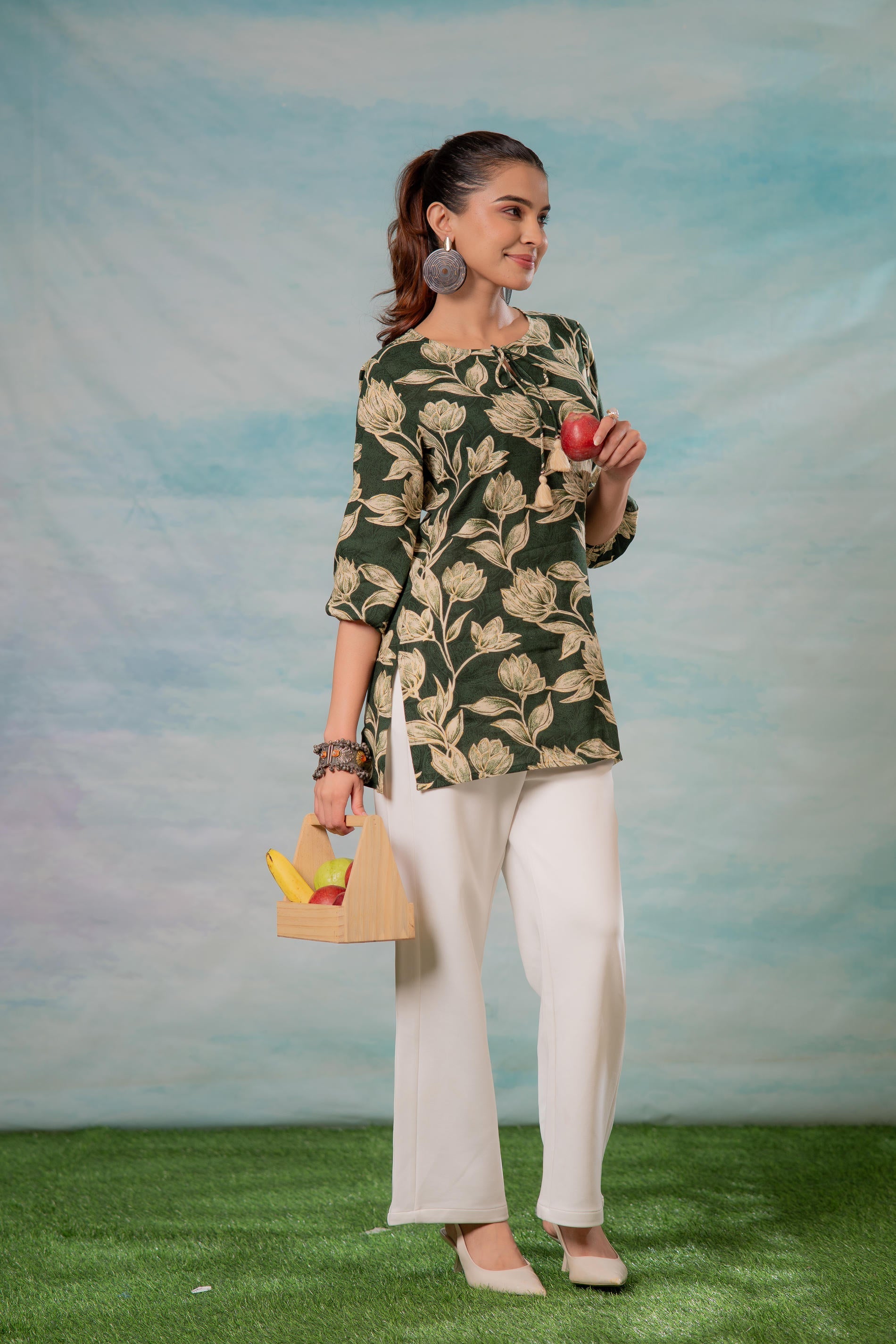 Green Floral Printed Viscose Tunic | DesiQlo