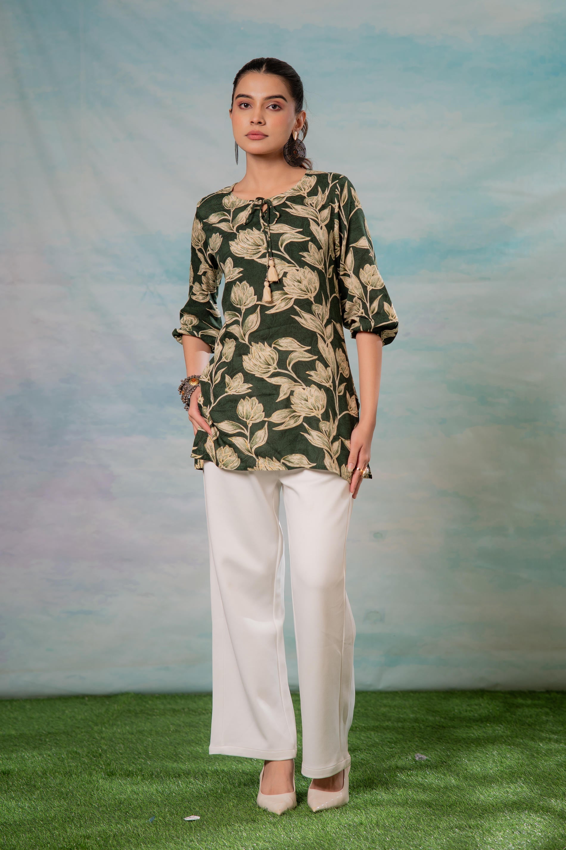 Green Floral Printed Viscose Tunic | DesiQlo