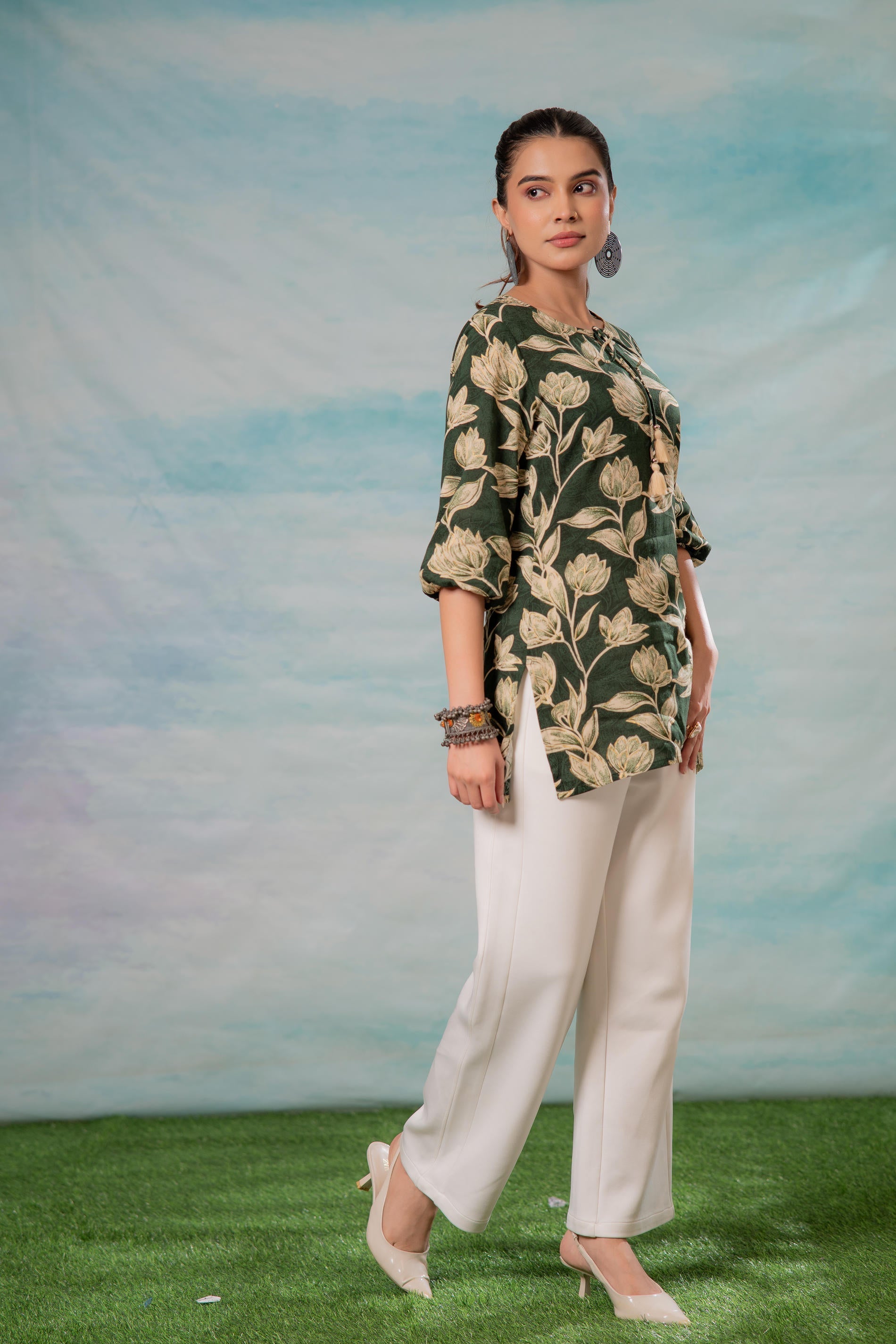 Green Floral Printed Viscose Tunic | DesiQlo