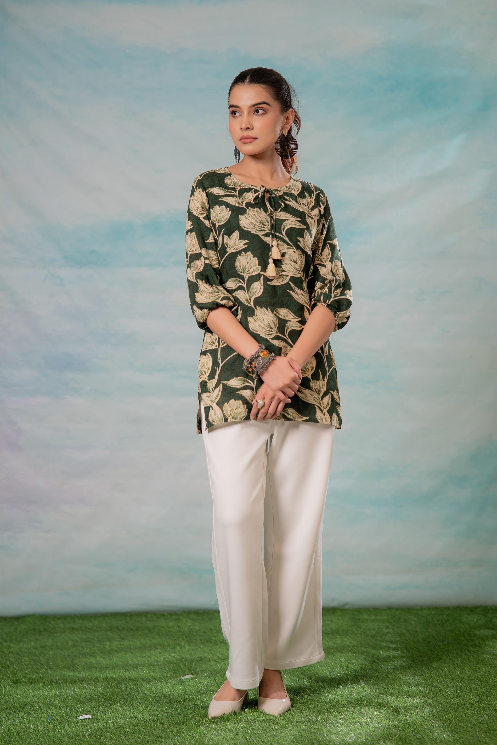 Green Floral Printed Viscose Tunic | DesiQlo