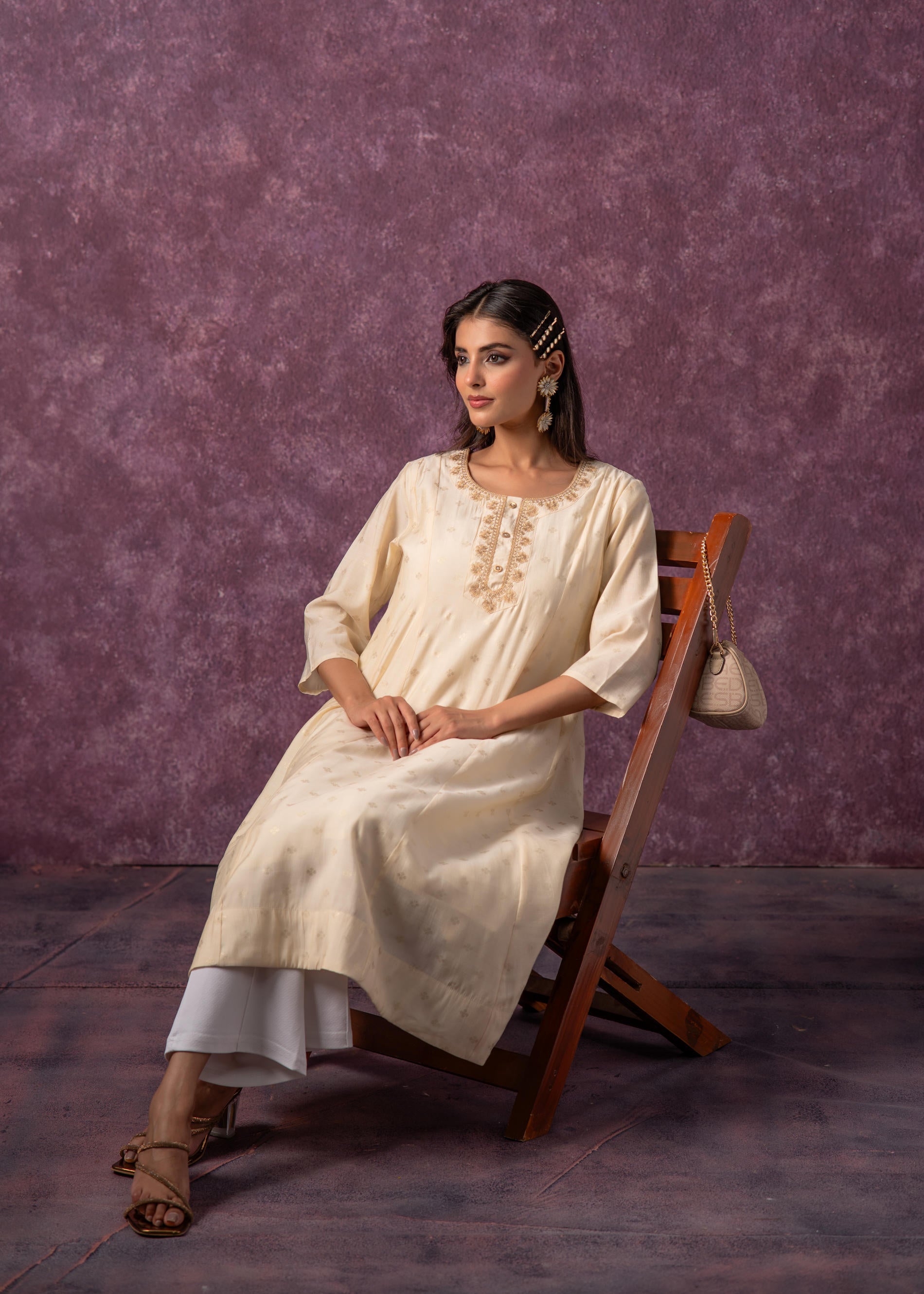 Ivory Glow Kurta Set with Subtle Zari Detailing-P1994IVORY