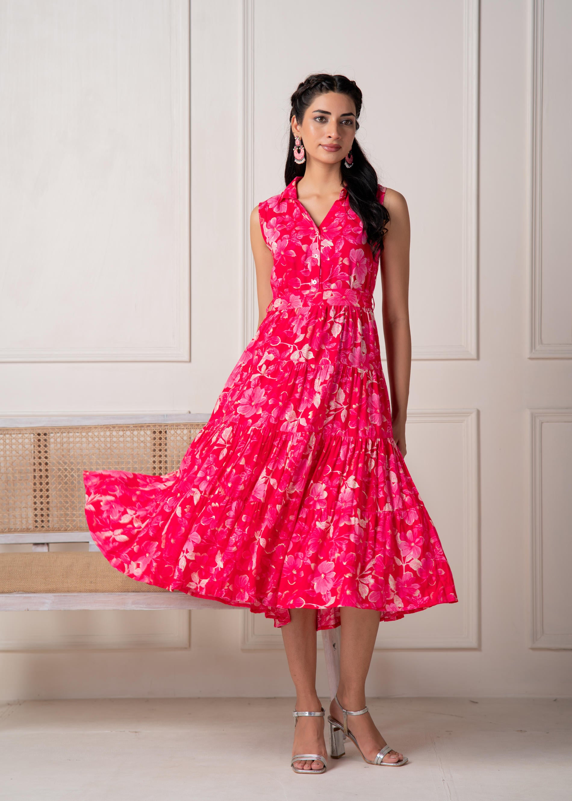 Coral Fuchsia Sleeveless Floral Tiered Dress
-P2006FUCHSIA_ON