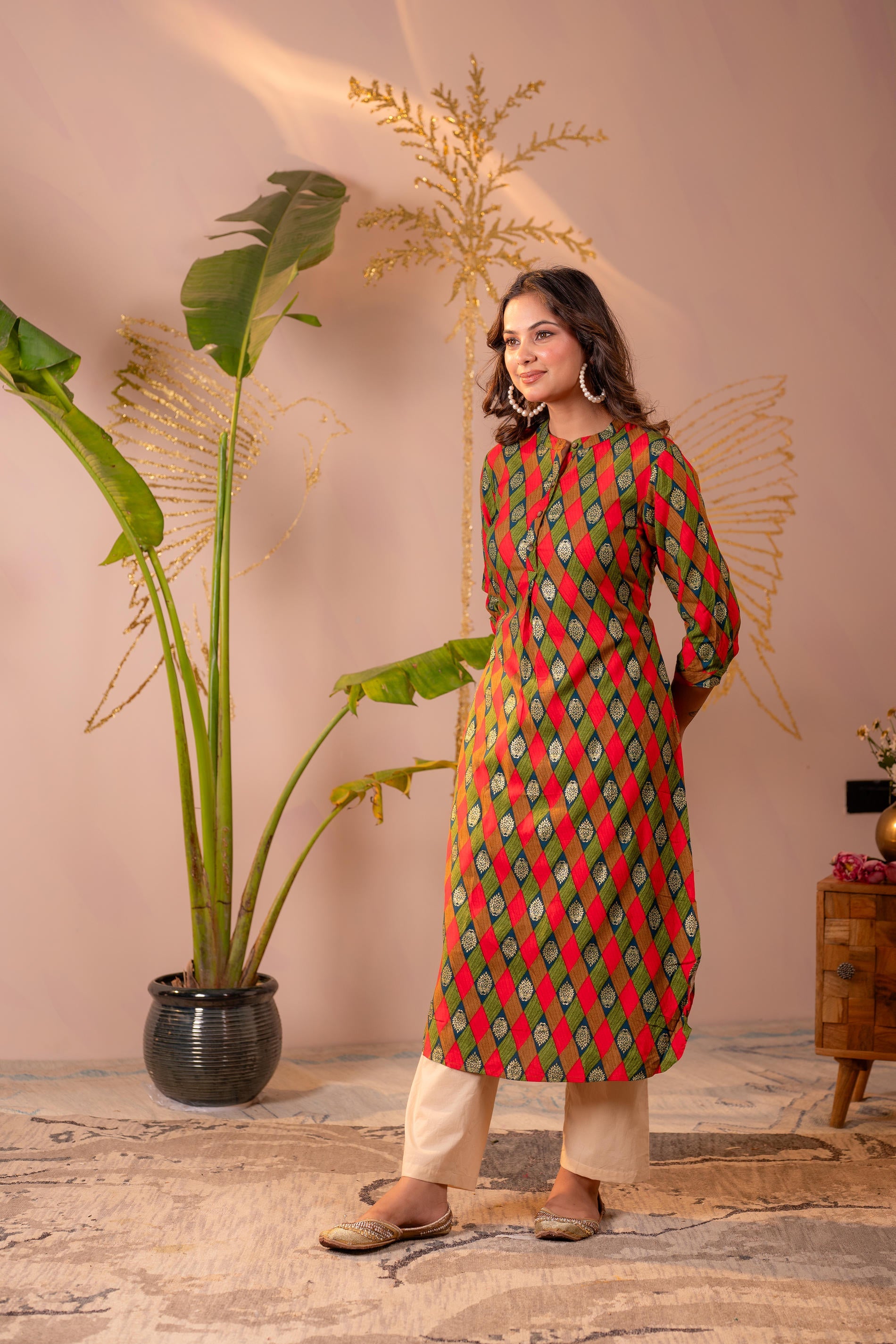Geometric Printed Straight Kurta - Green | DesiQlo