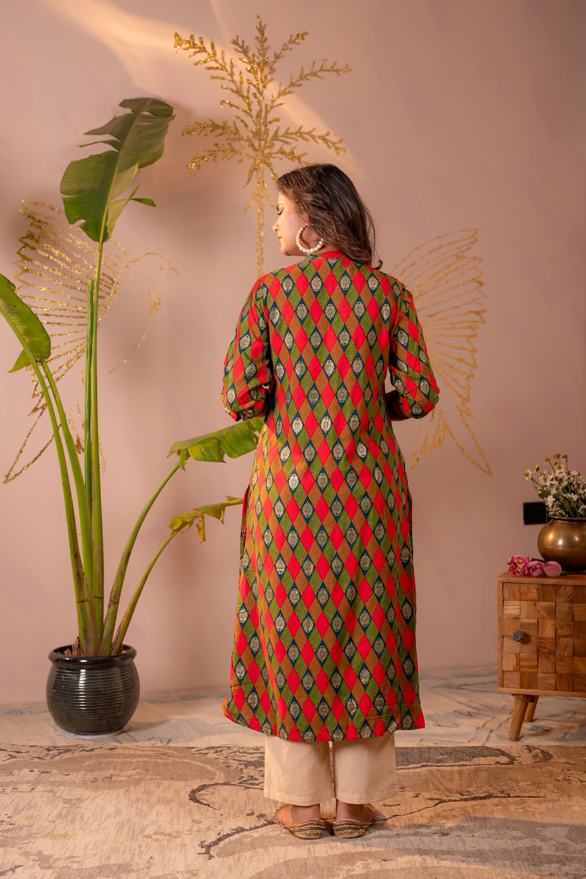 Geometric Printed Straight Kurta - Green | DesiQlo