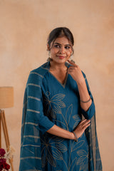 Indigo Solid Embroidered Straight Kurta Pant and Dupatta Set with Thread Work