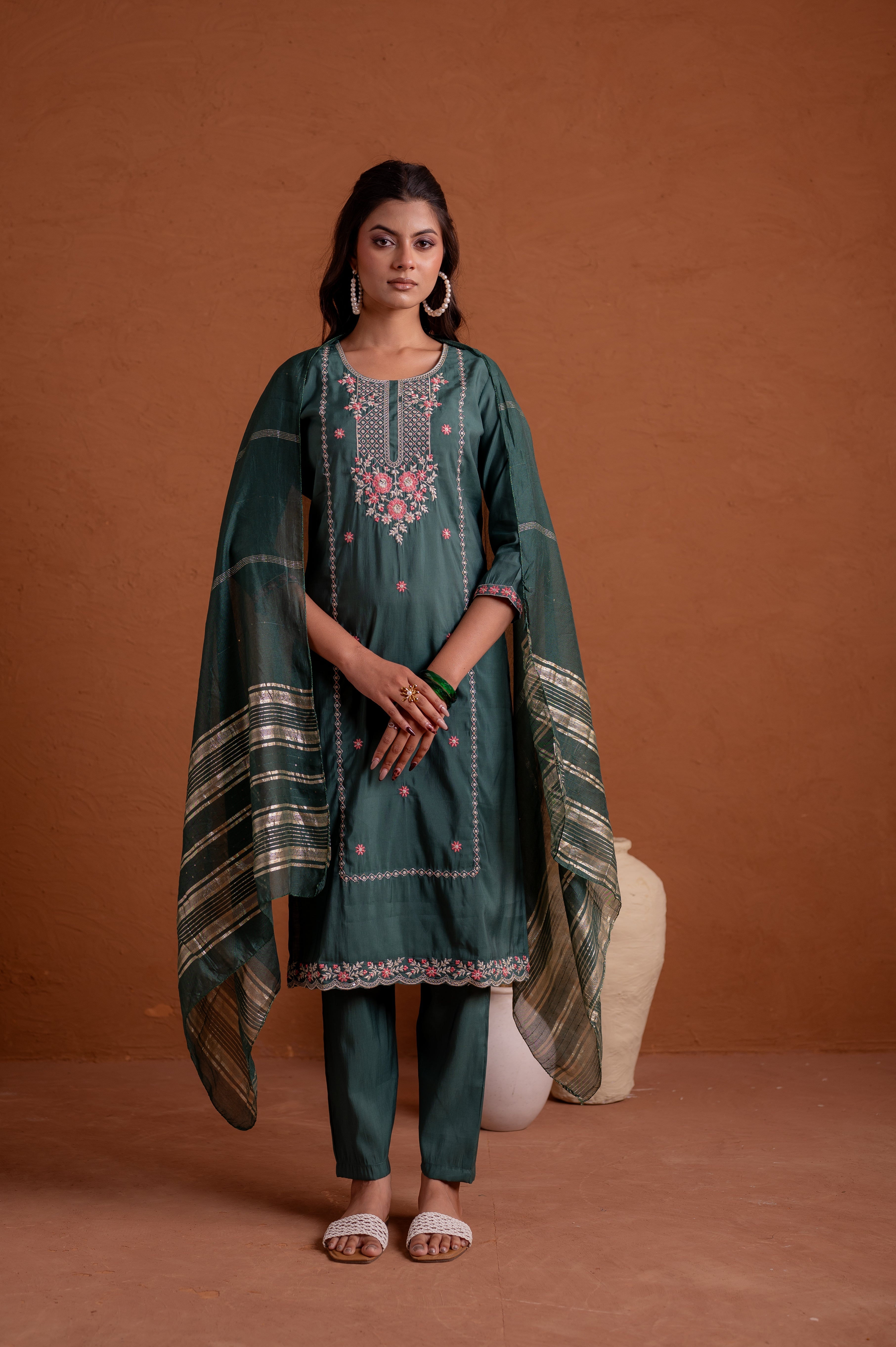 Green Poly Viscose Straight Kurta Pant And Dupatta Set with Thread & S