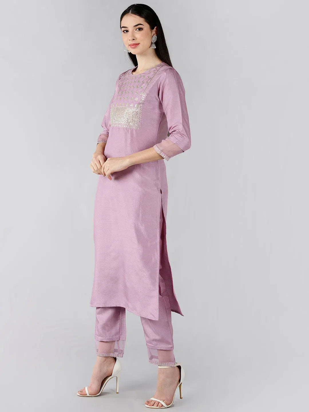 Women Mauve Solid Embroidered Kurti Trousers With Dupatta