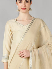 Women Cream Solid Kurta Trousers With Dupatta