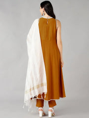 Women Mustard Solid Kurta Trousers With Dupatta 3
