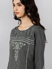 Women Grey Solid Embroidered Kurta Trousers With Dupatta 1