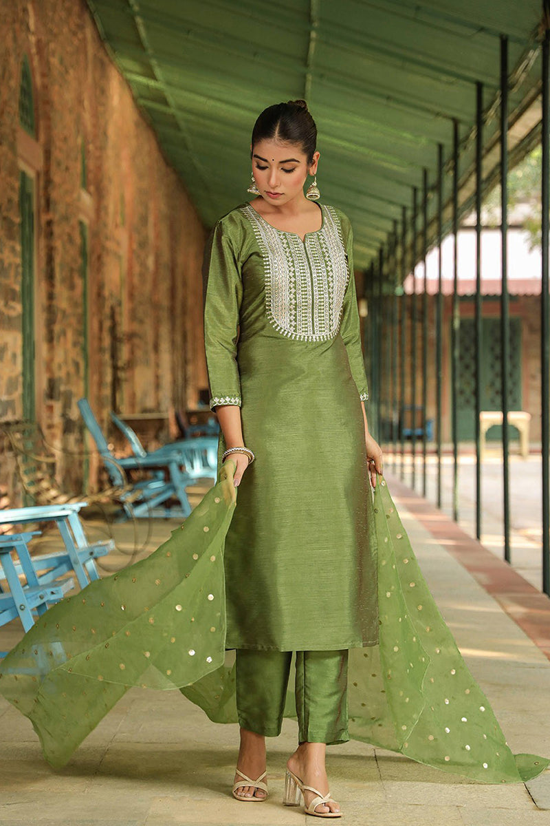 Green Poly Silk Solid Yoke Design Suit Set PKSKD1591 | DesiQlo