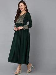 Women Georgette Yoke Design Kurta Trousers