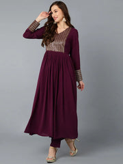 Women Georgette Yoke Design Kurta Trouser