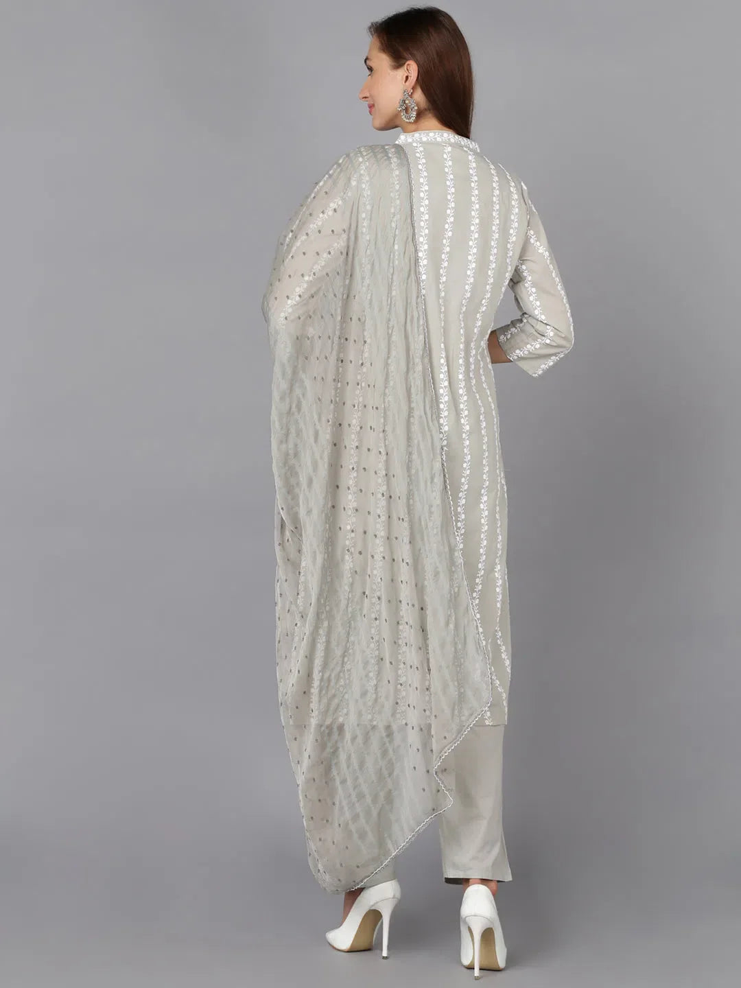 Embroidered Silk Blend Indian Kurta Set - Women's Kurta Sets