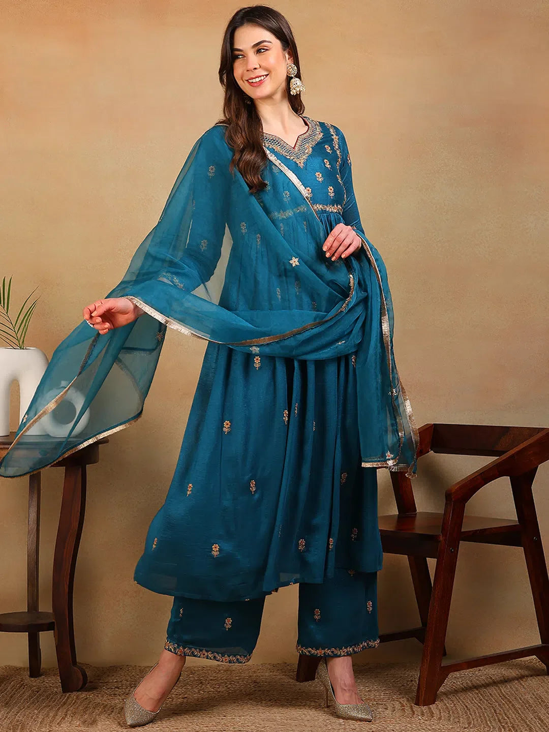 Teal Embroidered Kurta Set With Dupatta | Women's Kurta Sets