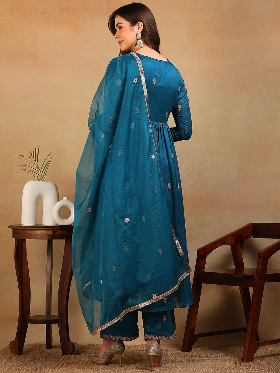 Teal Embroidered Kurta Set With Dupatta | Women's Kurta Sets
