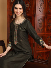 Women Olive Silk Blend Embroidered Straight Kurta Pant Set With Dupatta-PKSKD2239
