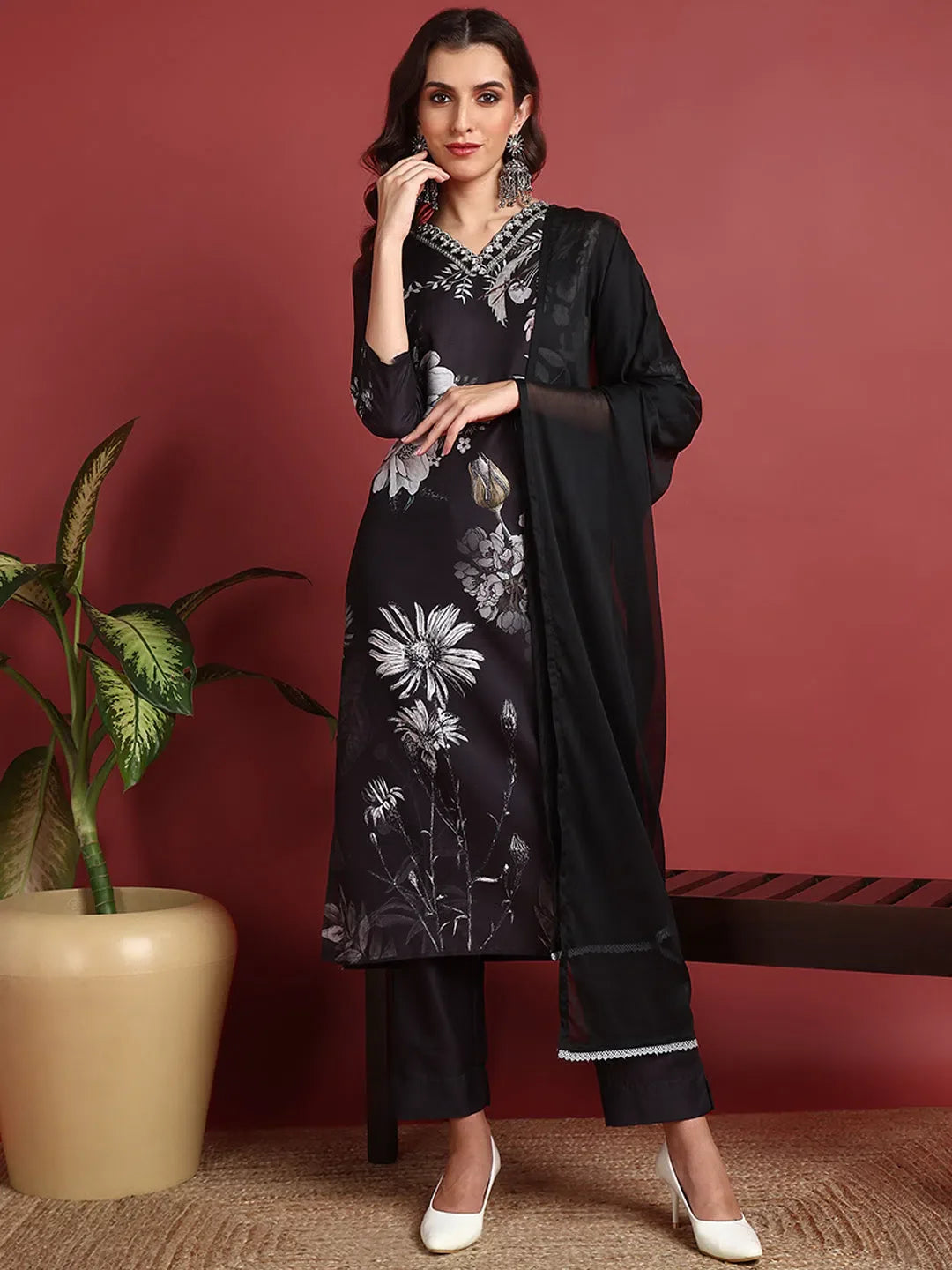 Black Floral Kurti Set - Ethnic Lehenga Choli for Women