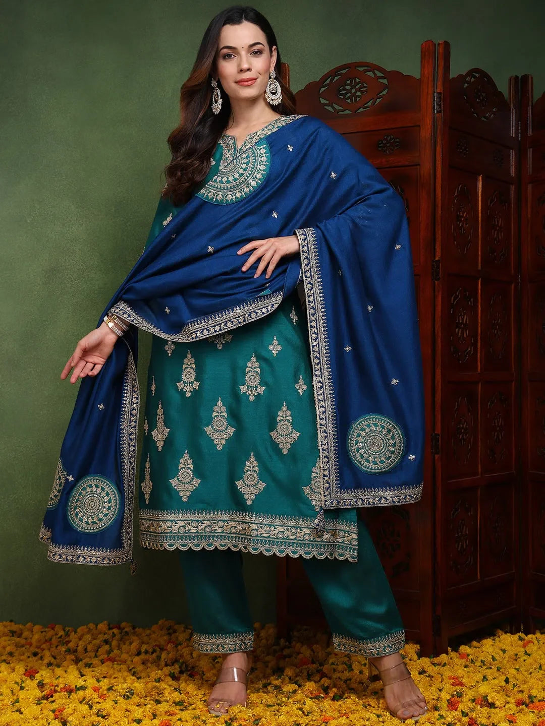 Green Embroidered Kurta Set with Dupatta | Graceful Women's Kurta Sets