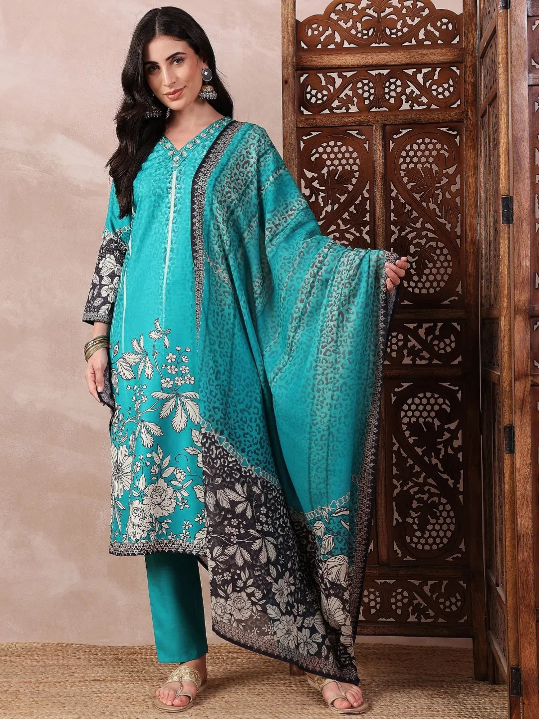 Women Green Silk Blend Floral Printed Straight Kurta Trouser With Dupatta-PKSKD2537GRN