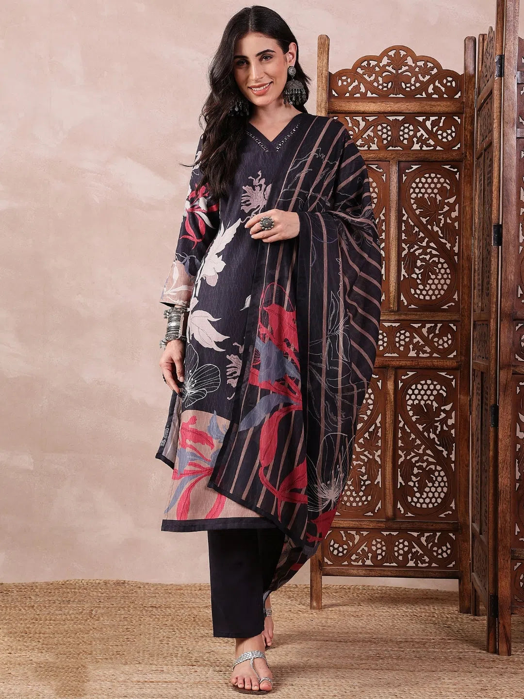 Black Floral Kurta Set With Dupatta - Women's Indian Kurta Sets