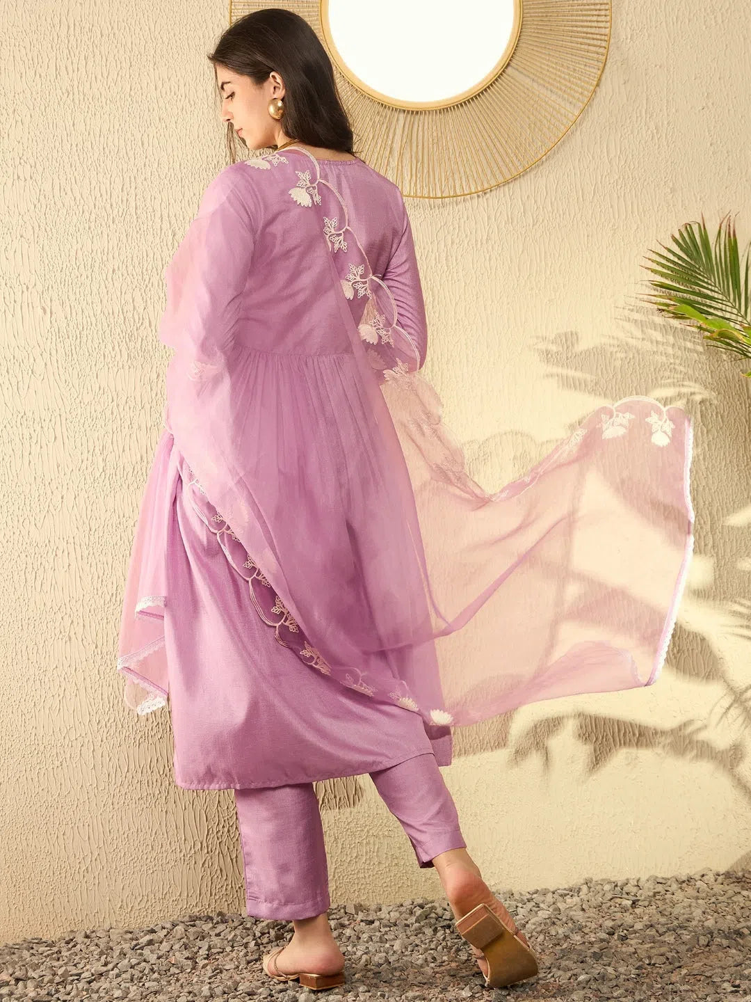 Lavender Embroidered Kurta Set | Women's Designer Kurta Sets - Style 1