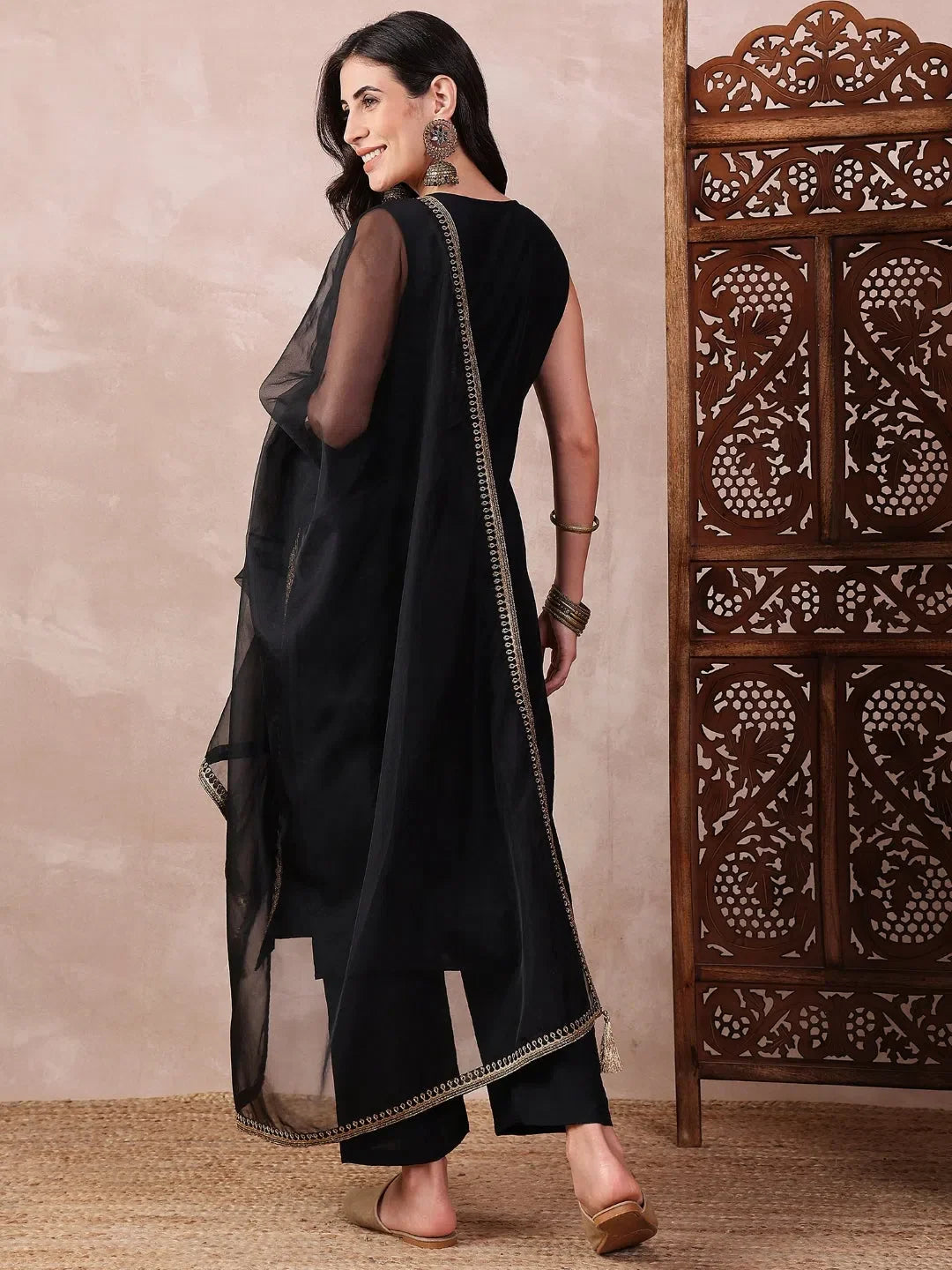 Shop Black Embroidered Kurta Set with Dupatta | Women's Indian Kurta