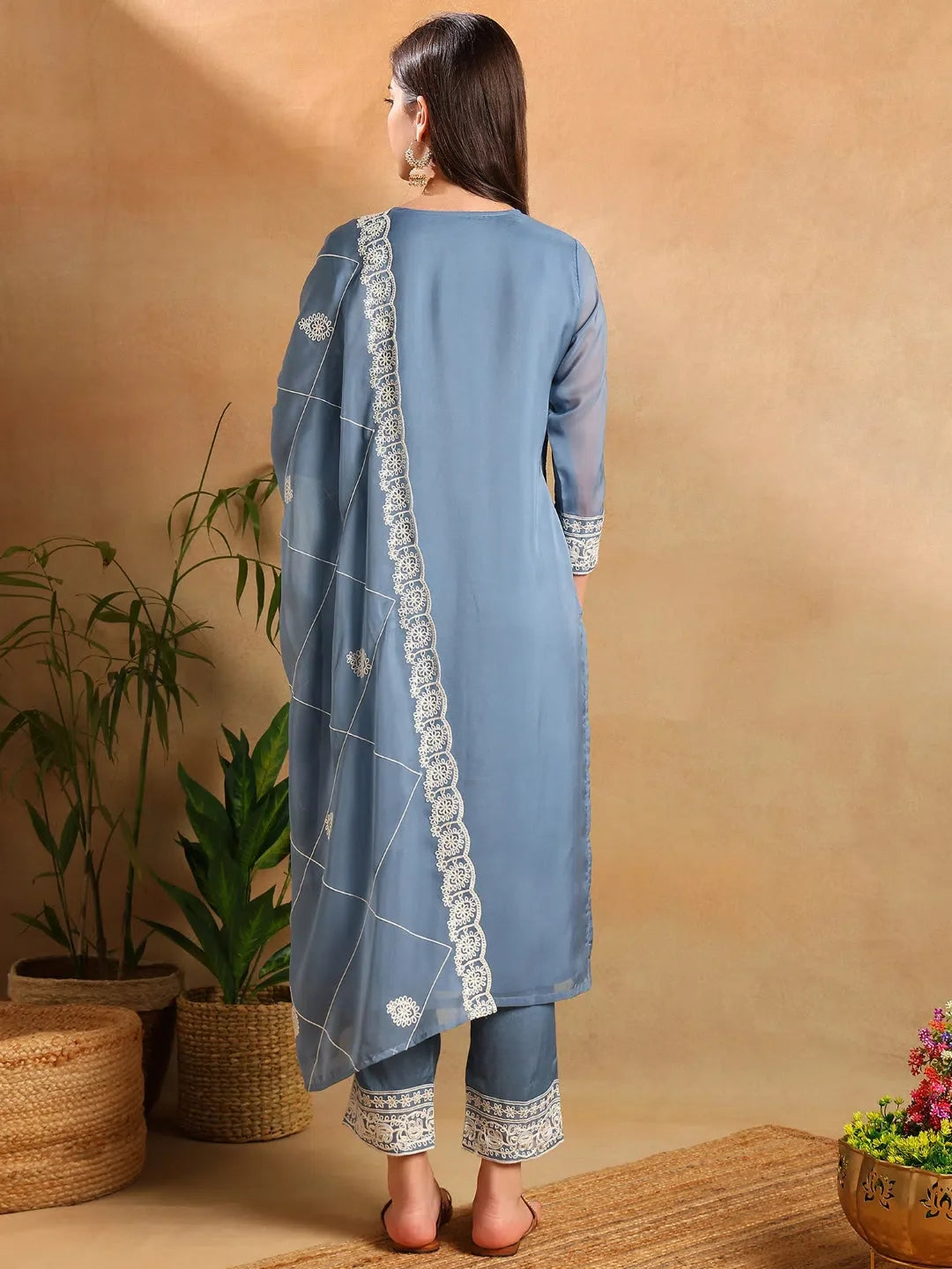 Blue Embroidered Organza Kurta Set | Women's Designer Kurta Sets