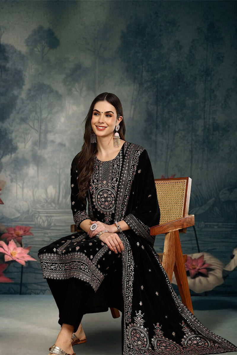 Black Velvet Ethnic Motifs Printed Straight Suit Set PKSKD2768 | DesiQ