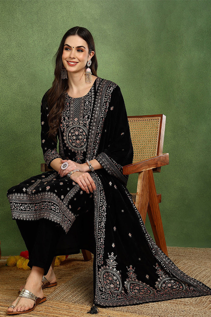 Black Velvet Ethnic Motifs Printed Straight Suit Set PKSKD2768 | DesiQ