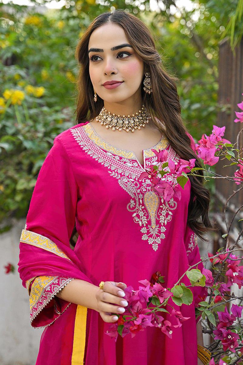 Pink Silk Blend Solid Embroidered Anarkali Kurta Salwar With Dupatta P