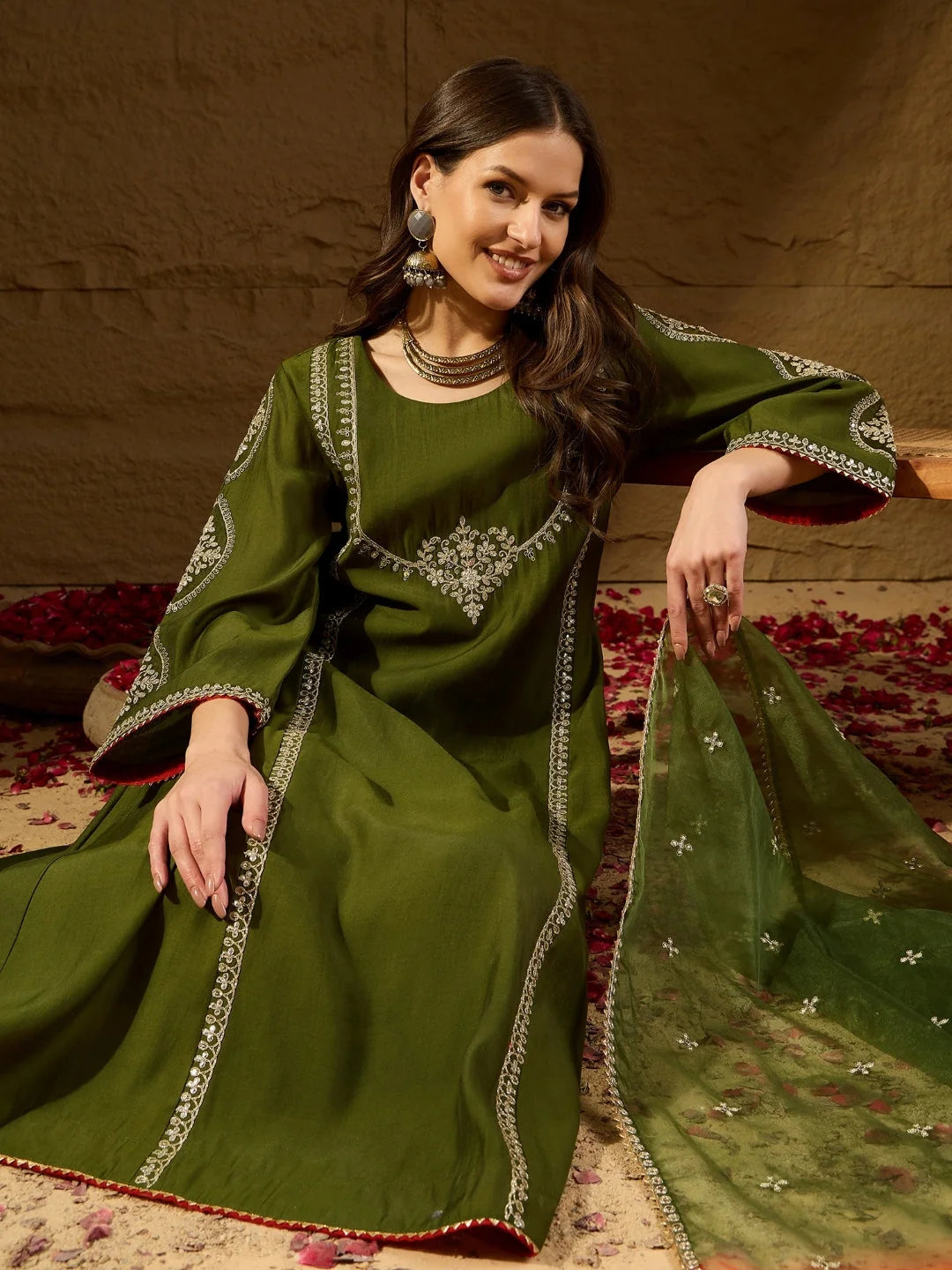 Women Green Silk Blend Embroidered A-Line Kurta Sets