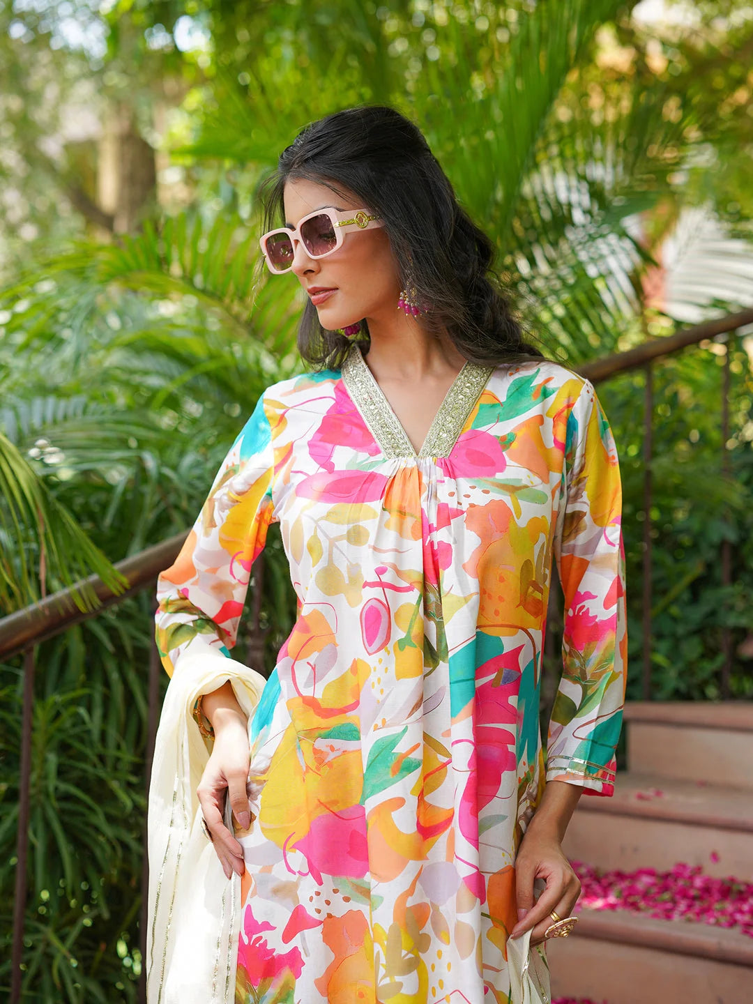 Women Off White Rayon Blend Floral Printed Straight Kurta Trousers With Dupatta