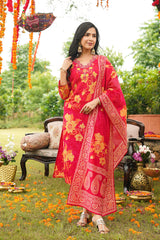 Red Rayon Blend Floral Straight Kurta Trousers With Dupatta PKSKD3051