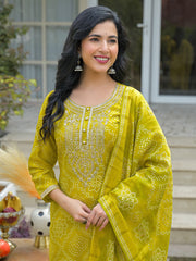 Women Yellow Silk Blend Bandhani Embroidered Straight Kurta Trousers With Dupatta-PKSKD3106