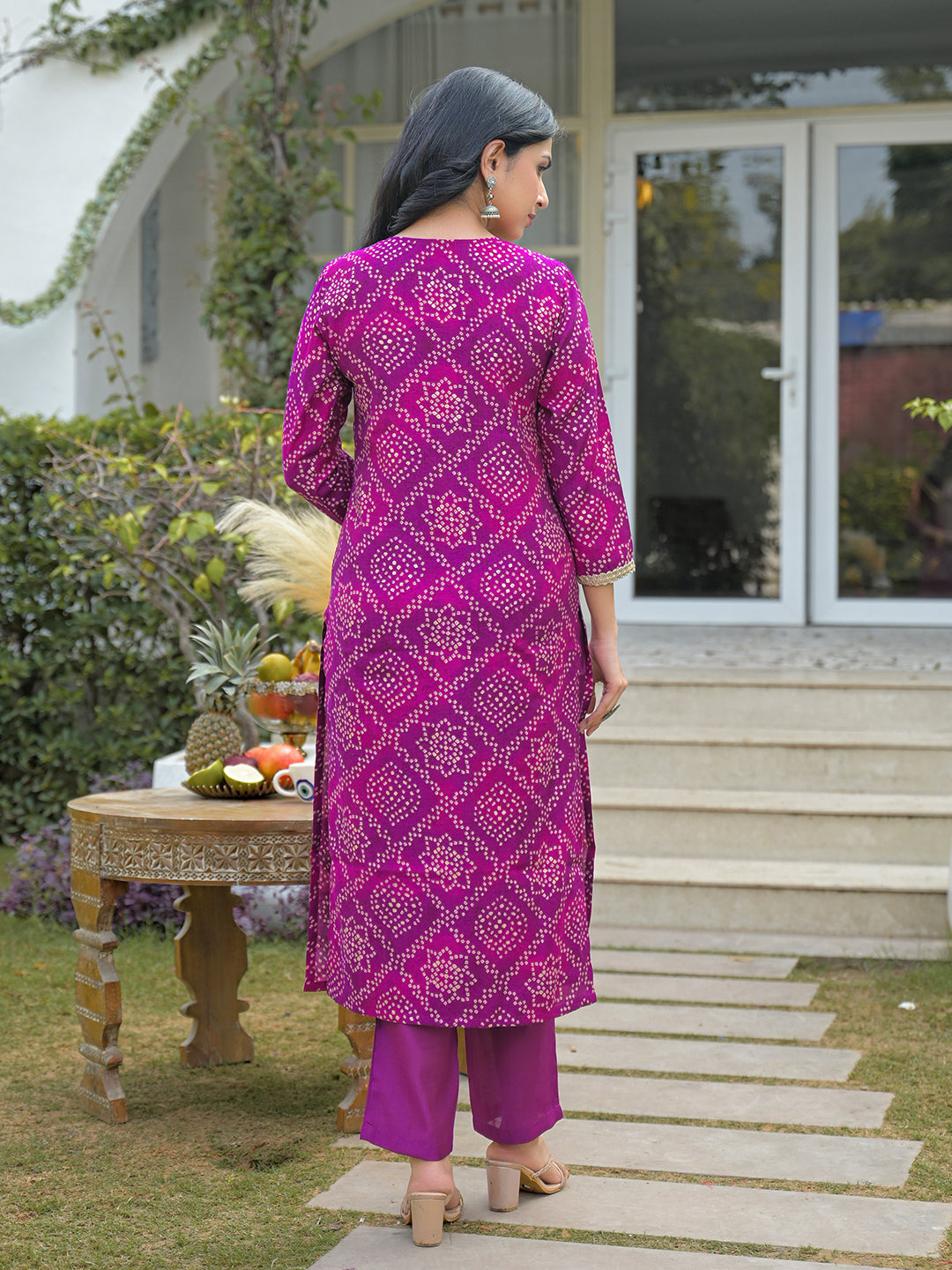 Women Purple Silk Blend Bandhani Embroidered Straight Kurta Trousers With Dupatta