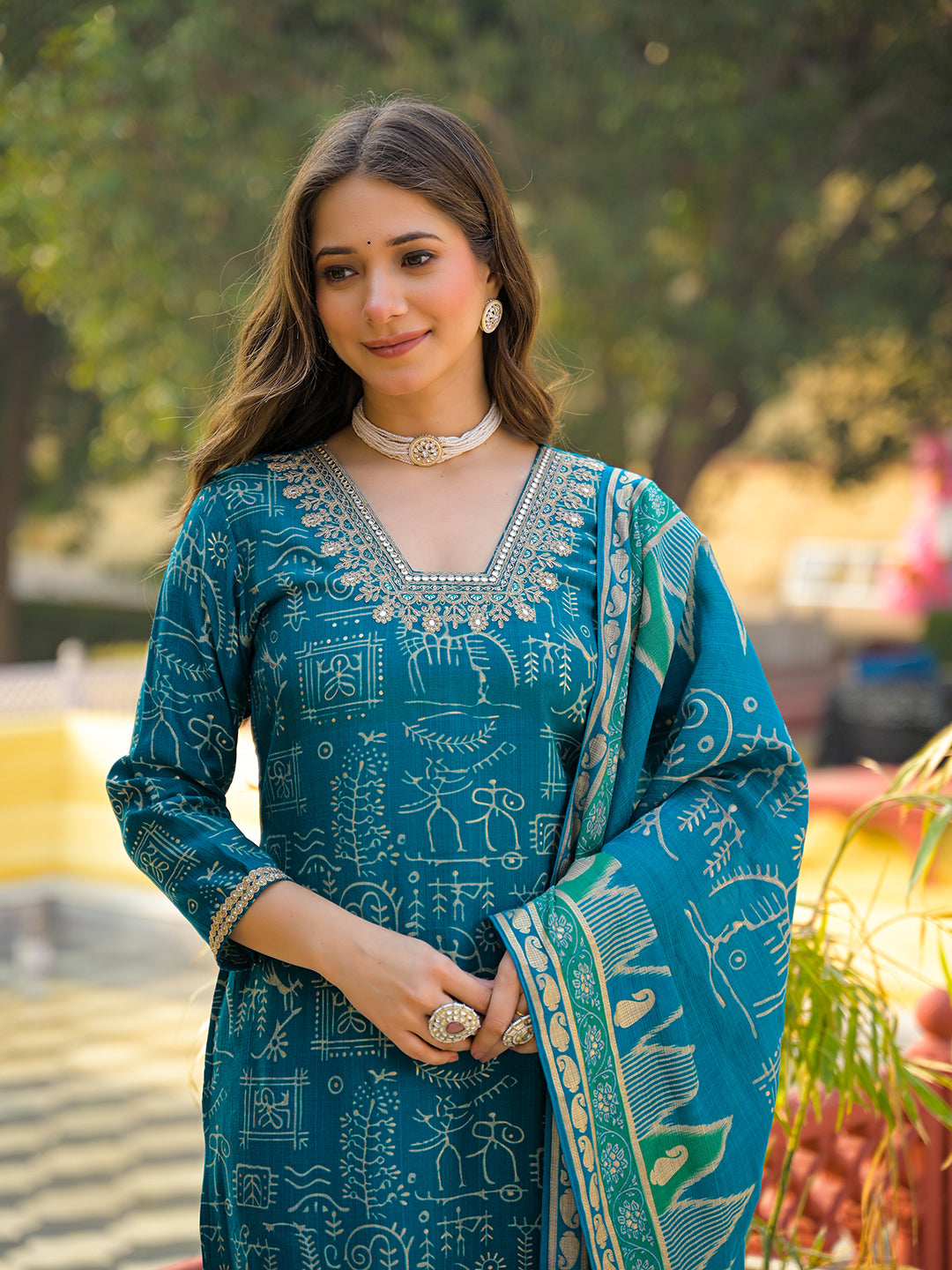 Women Blue Viscose Ethnic Motifs Printed Straight Kurta Trousers With Dupatta