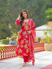 Women Red Viscose Floral Printed Straight Kurta Trousers With Dupatta-PKSKD3159