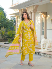 Women Yellow Viscose Rayon Floral Printed Straight Kurta Trousers With Dupatta-PKSKD3179