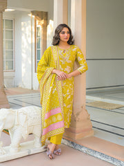 Women Yellow Viscose Rayon Floral Printed Straight Kurta Trousers With Dupatta-PKSKD3179