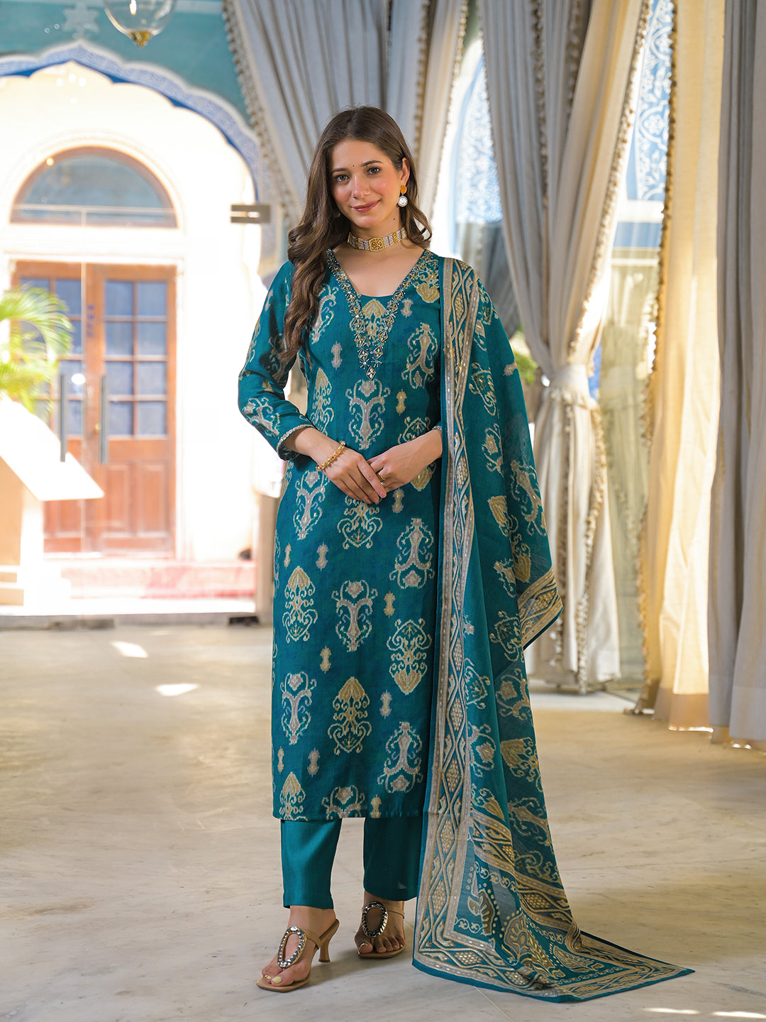 Women Blue Viscose Ikat Printed Straight Kurta Trousers With Dupatta