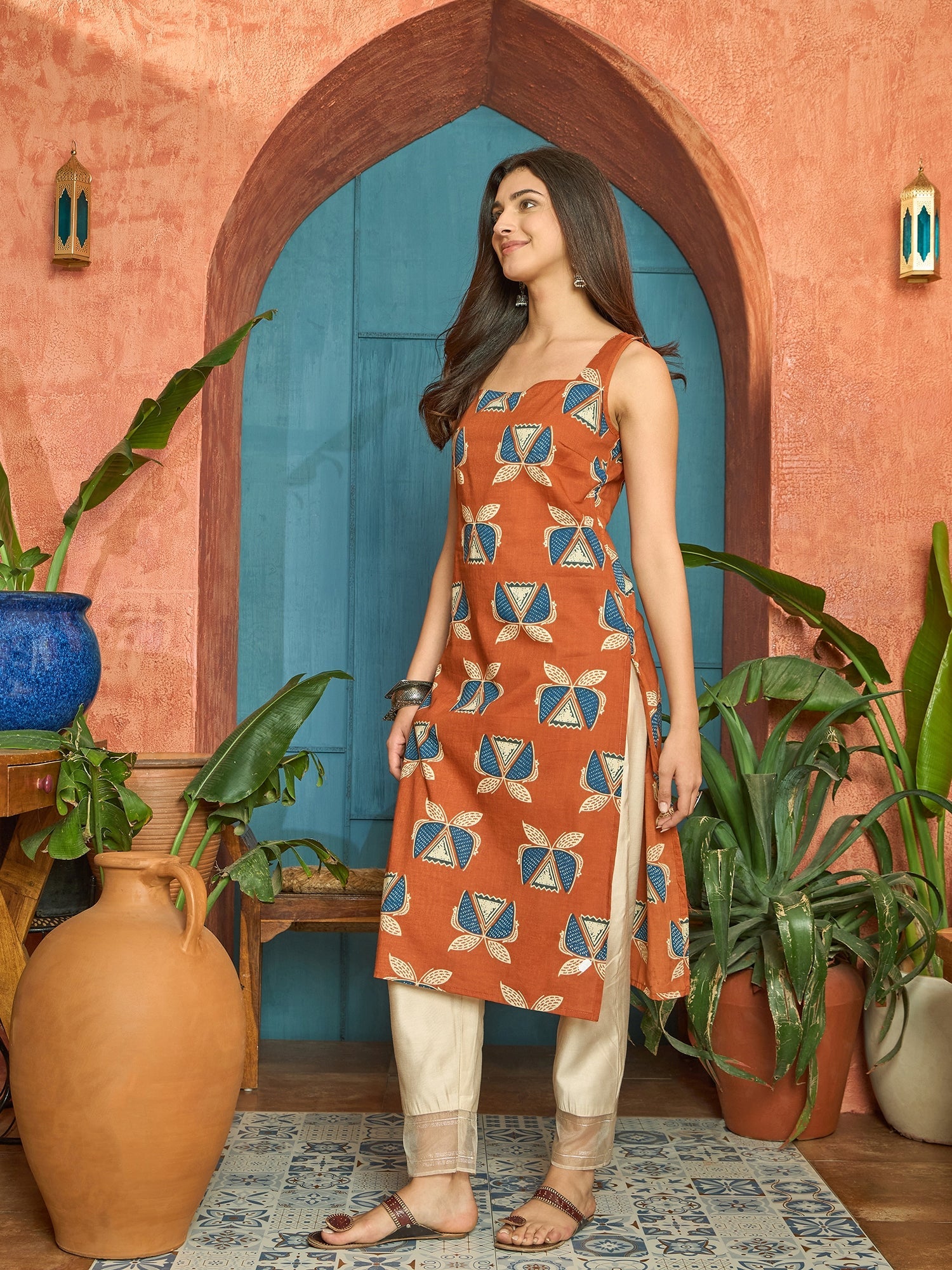 Women's Rust Block Printed Cotton Straight Kurta (RUSTLETTUCE) | DesiQ