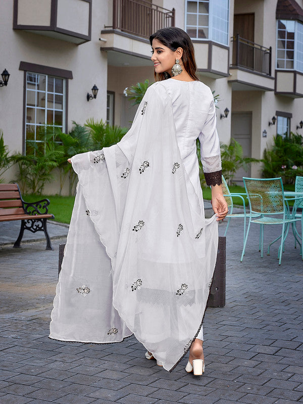 Women's Chanderi Embroidered Straight Kurta Pant With Dupatta