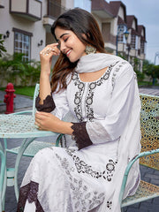 Women's Chanderi Embroidered Straight Kurta Pant With Dupatta-ME102-surbhizmlwhite
